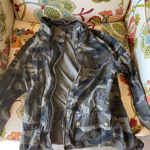 Cute dark green camp jacket